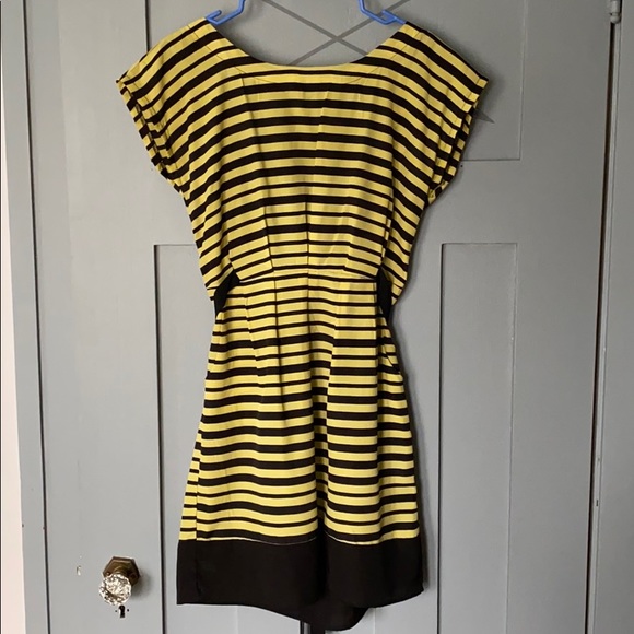 Dress w pockets - Picture 1 of 4